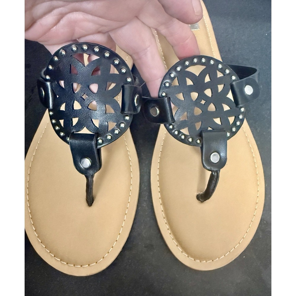 DV Dolce Vita Ladies Flat Gionna Sandal Size 8 Black